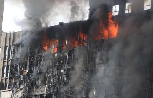 “降標(biāo)”“劣質(zhì)”保溫材料成建筑大火幫兇